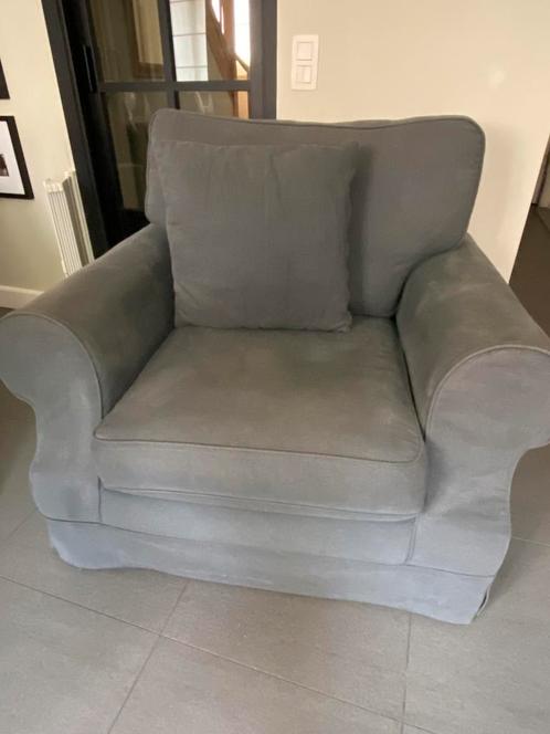 Landelijke ruime eenzit in grijze stof., Huis en Inrichting, Fauteuils, Gebruikt, Stof, Ophalen