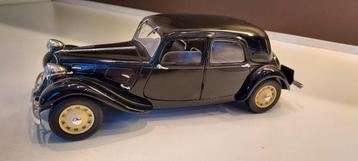 miniatuurauto Citroën Traction, 11B, 1/18 beschikbaar voor biedingen