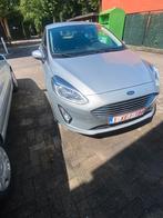 Ford fiesta 1100cc.  Bouwjaar 2018 zeer mooie Boite stuk, Auto's, Ford, Voorwielaandrijving, Stof, 4 cilinders, Particulier