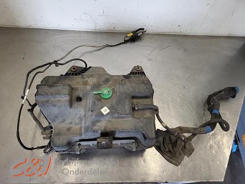 Adblue tank van een Renault Trafic, Auto-onderdelen, Brandstofsystemen, Renault, Gebruikt, 3 maanden garantie, Ophalen of Verzenden
