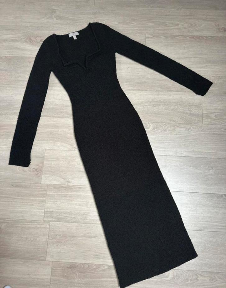 Kleedje H&M, Kleding | Dames, Jurken, Zo goed als nieuw, Maat 34 (XS) of kleiner, Zwart, Onder de knie, Ophalen of Verzenden