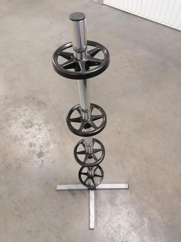 Banden en velgen standaard  beschikbaar voor biedingen