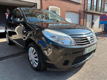 Dacia sandero 1.2i 2010 178.007km gekeurd onderhoudsboekje beschikbaar voor biedingen