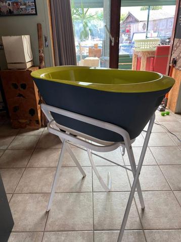 Baignoire pour bébé sur support, Enlèvement, Baignoire
