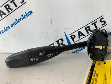 Richtingaanwijzer Schakelaar van een Mercedes E-Klasse beschikbaar voor biedingen