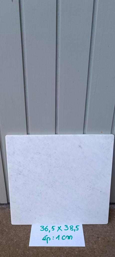 Vierkante tabletten van Carrara-marmer 38x40,5 cm en 36,5x38, Huis en Inrichting, Kasten | Overige, Gebruikt, Ophalen