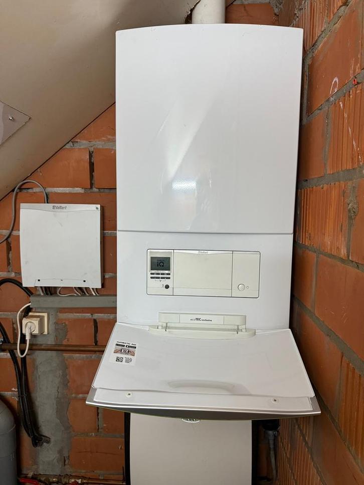 CV-installatie Vaillant, Doe-het-zelf en Bouw, Chauffageketels en Boilers, Gebruikt, Geiser, Aardgas, 6 t/m 10 jaar oud, Ophalen