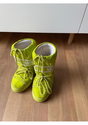 moon boots 31-34 groen beschikbaar voor biedingen