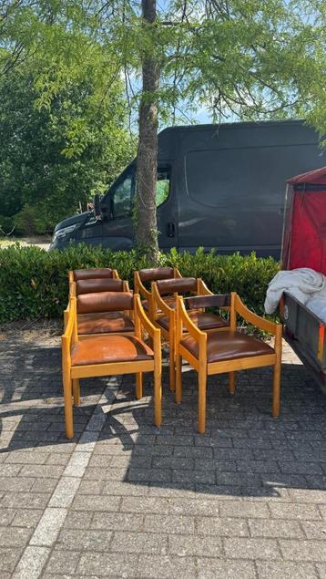 6x Vico Magistretti voor Cassina stoel beschikbaar voor biedingen