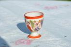 coquetier en porcelaine decor personnage asiatique  modele 2, Ophalen of Verzenden