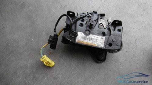 Motorkapsluiting actief   links    BMW 5-serie F10-F11  51 2, Auto-onderdelen, Carrosserie, BMW, Gebruikt, Ophalen of Verzenden