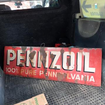 Emaillebord van Pennzoil uit 1947 . 1,47m x 47 cm . beschikbaar voor biedingen