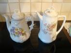 2 Porseleinen koffiepotten. Rond 1900., Ophalen