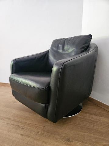 Lederen sofa draaibaar beschikbaar voor biedingen