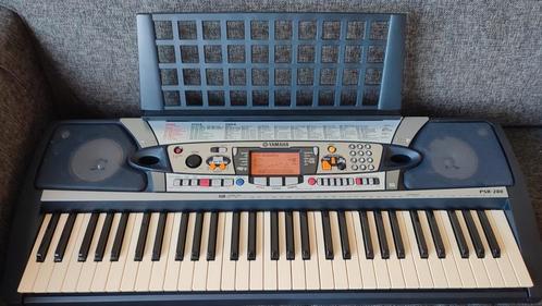 Yamaha PSR-280, Muziek en Instrumenten, Keyboards, Gebruikt, 61 toetsen, Yamaha, Aanslaggevoelig, Midi-aansluiting, Ophalen of Verzenden