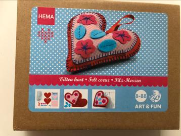 Hema : vilten hart (nieuw) beschikbaar voor biedingen