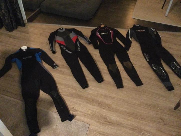 3mm Wetsuits Lady size XS & S nieuw vanaf 90€/stuk - Ecocheq, Watersport en Boten, Duiken, Nieuw, Duikpak, Ophalen of Verzenden
