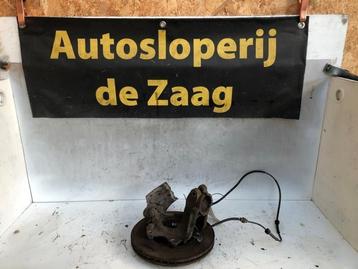 Fusee links-voor van een Peugeot 208 beschikbaar voor biedingen