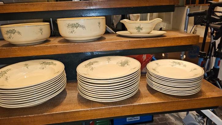 Boch Dichesse 3-delig servies 10 personen en meer, Antiek en Kunst, Antiek | Servies compleet, Ophalen