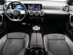 Mercedes-Benz A-Klasse 180 AMG Line + NIGHTPAKKET + PARKEERS, Auto's, Traction-control, Stof, Gebruikt, 4 cilinders