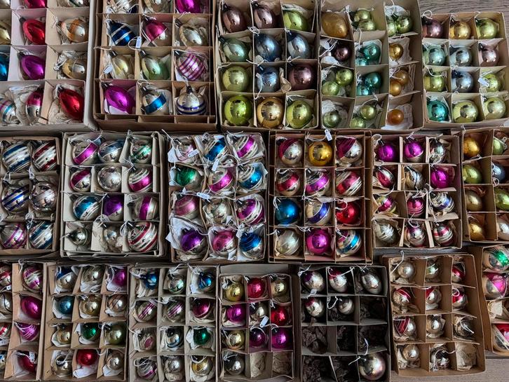 Veel goedkope ajeko kersballen antieke oude belgisch, Diversen, Kerst, Zo goed als nieuw, Ophalen