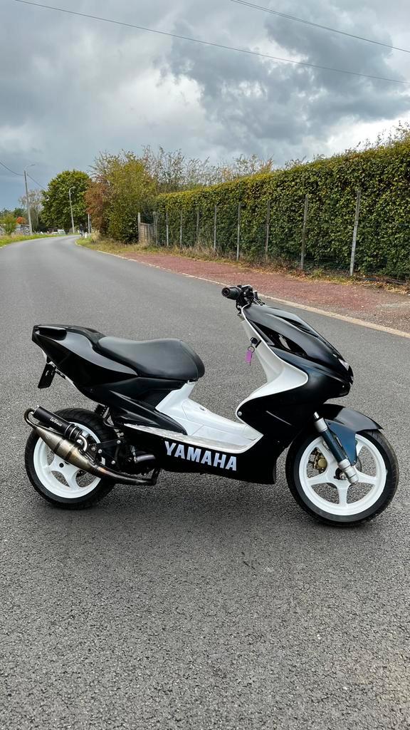Yamaha aerox 50cc A klasse, Fietsen en Brommers, Scooters | Yamaha, Zo goed als nieuw, Aerox, Klasse A (25 km/u), Tweetakt, Ophalen