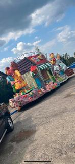 Te huur te koop Grote mooie polyester carnavalswagen, Enlèvement, Comme neuf