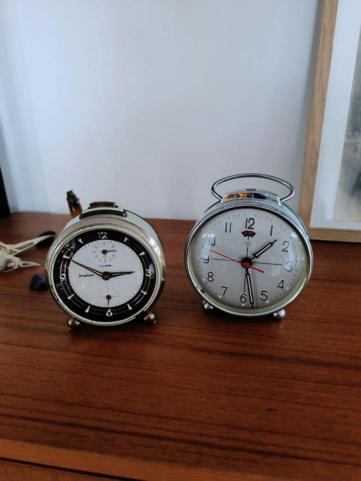 réveils vintage, Bijoux, Sacs & Beauté, Montres | Anciennes | Antiquités, Enlèvement ou Envoi