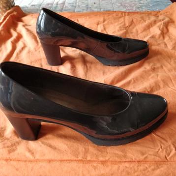 Laqué pumps maat 40.5