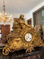 Horloge en bronze doré du XIXe siècle, Antiquités & Art, Antiquités | Horloges, Enlèvement ou Envoi