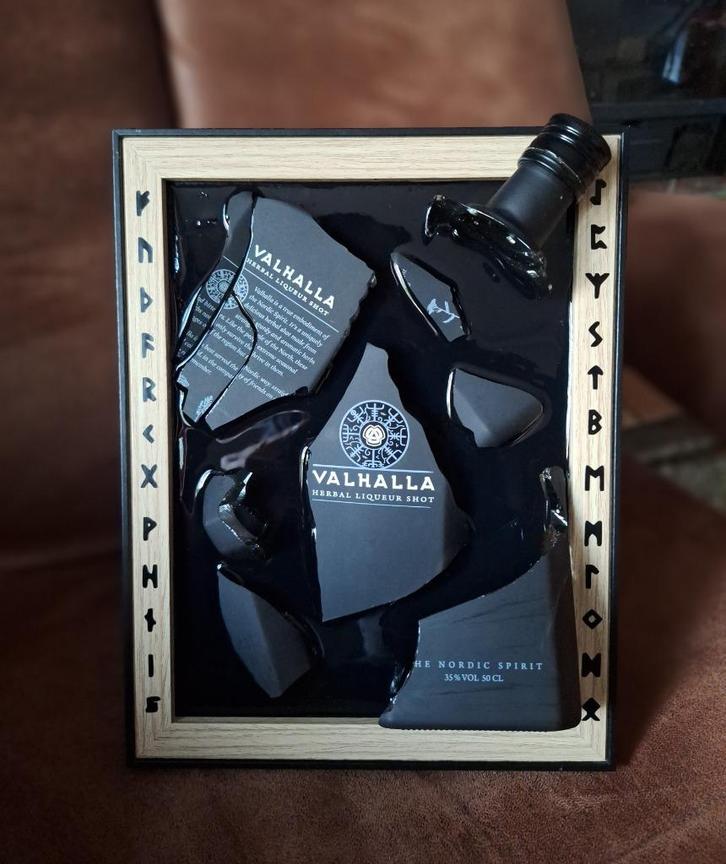 unieke Valhalla schervenkader, Antiek en Kunst, Kunst | Overige Kunst, Ophalen of Verzenden