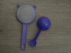 Kleine zeef, theezeef met haakjes + schepje paars, Ophalen of Verzenden, Zo goed als nieuw, Overige typen