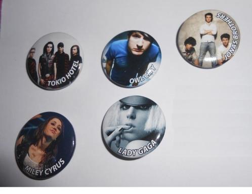 TOKIO HOTEL-OWL CITY-JONAS BROTHERS-MILEY CYRUS-LADY GAGA, Verzamelen, Muziek, Artiesten en Beroemdheden, Nieuw, Ophalen of Verzenden