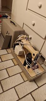 Oud naaimachine, Hobby en Vrije tijd, Ophalen, Gebruikt, Naaimachine
