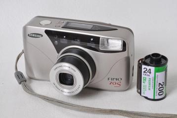 VENDU     Samsung Fino 70 S Zoom 38 – 70 mm. + l’étui. beschikbaar voor biedingen