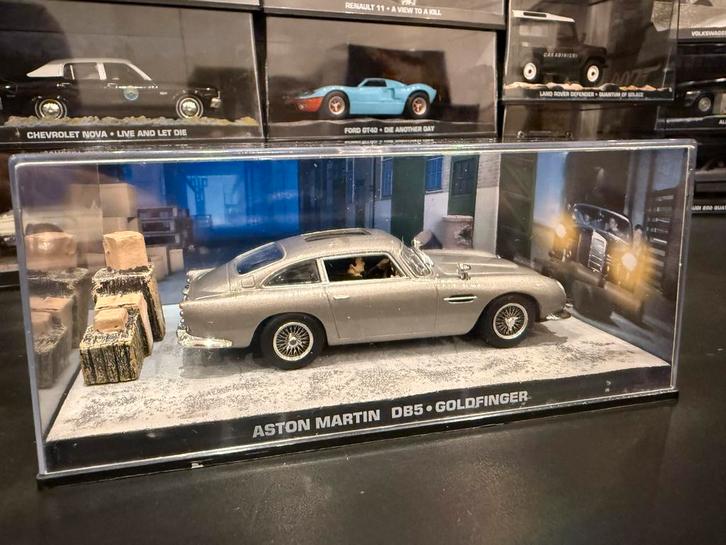 Aston Martin DB5 - James Bond, Hobby en Vrije tijd, Modelauto's | 1:43, Gebruikt, Auto, Universal Hobbies, Ophalen of Verzenden