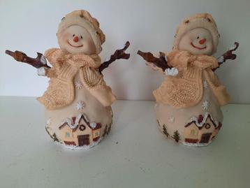 kerst / 2 winterfiguurtjes / sneeuwmannetjes beschikbaar voor biedingen
