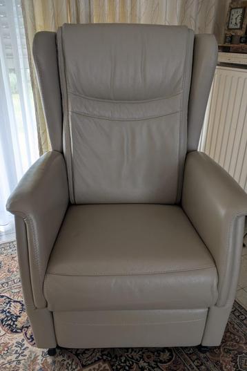 relax zetel met lift functie (te Roeselare) beschikbaar voor biedingen