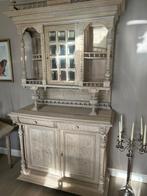 Antieke Mechelse kast, Ophalen