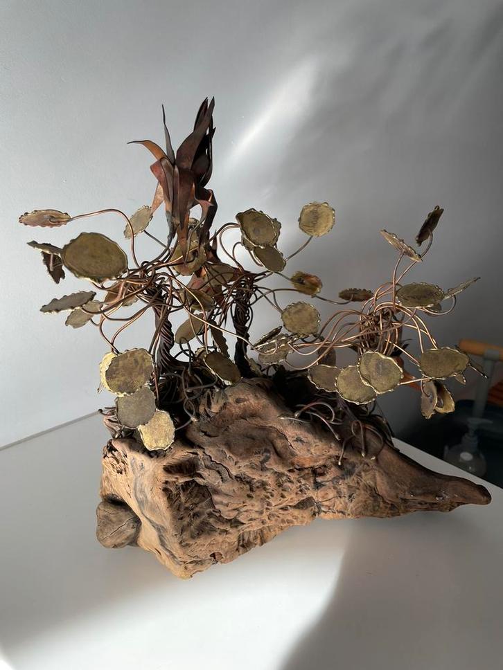 Sculptuur boom - bloemen op rots in messing, Antiek en Kunst, Kunst | Beelden en Houtsnijwerken, Ophalen