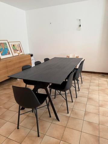 Zwarte houten tafel 100x220 beschikbaar voor biedingen