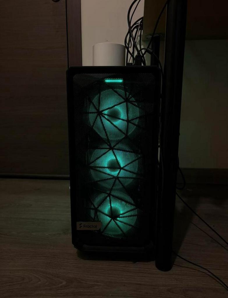 Krachtige gaming pc: AMD ryzen 7 7800X3D + RTX 3070, Computers en Software, Desktop Pc's, Gebruikt, 4 Ghz of meer, SSD, 32 GB