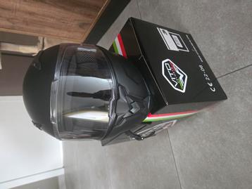 Helm voor bromfiets /motto  beschikbaar voor biedingen