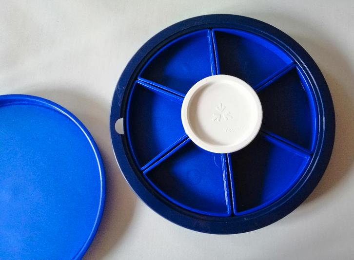 Tupperware™ « Dienblad Préludio » donkerblauw, Huis en Inrichting, Keuken | Tupperware, Nieuw, Bak of Kom, Blauw, Verzenden