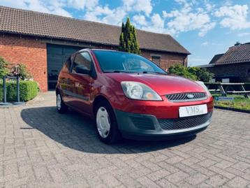 Ford Fiesta 1.3 Benzine * Parkeersensor * Garantie * 3 Deurs beschikbaar voor biedingen