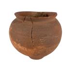 Roman Terracotta vaas van Noville, Antiek en Kunst, Antiek | Keramiek en Aardewerk, Ophalen of Verzenden