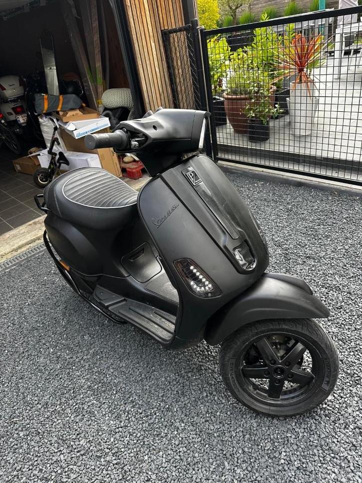 Vespa s50 full led A klasse, Fietsen en Brommers, Scooters | Vespa, Gebruikt, Vespa S, Klasse A (25 km/u), Benzine, Ophalen