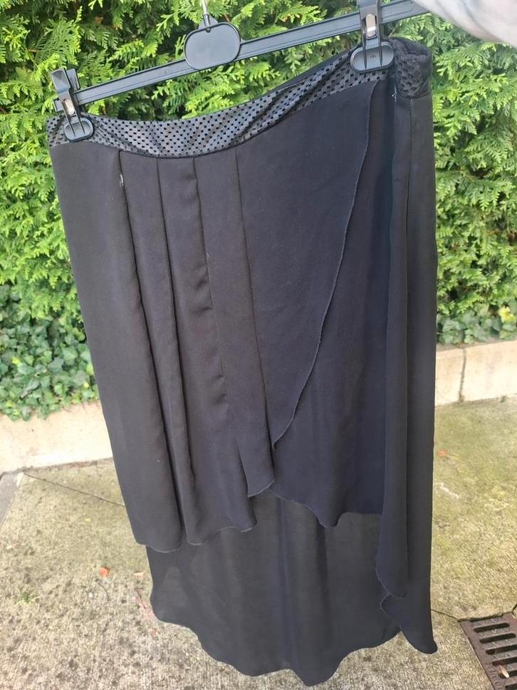 Kocca L korte lange soepelvallende zwarte rok, Kleding | Dames, Rokken, Gedragen, Maat 42/44 (L), Zwart, Onder de knie, Ophalen of Verzenden