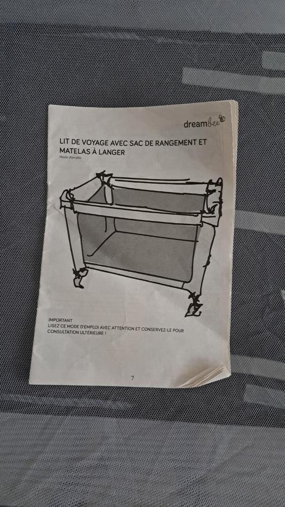 Lit pliable adaptable pour les +petits, avec table de change, Maison & Meubles, Armoires | Étagères à chaussures, Enlèvement