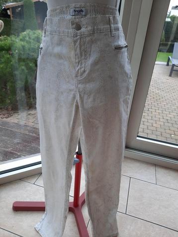 Toffe broek ANGELS - D42 beschikbaar voor biedingen
